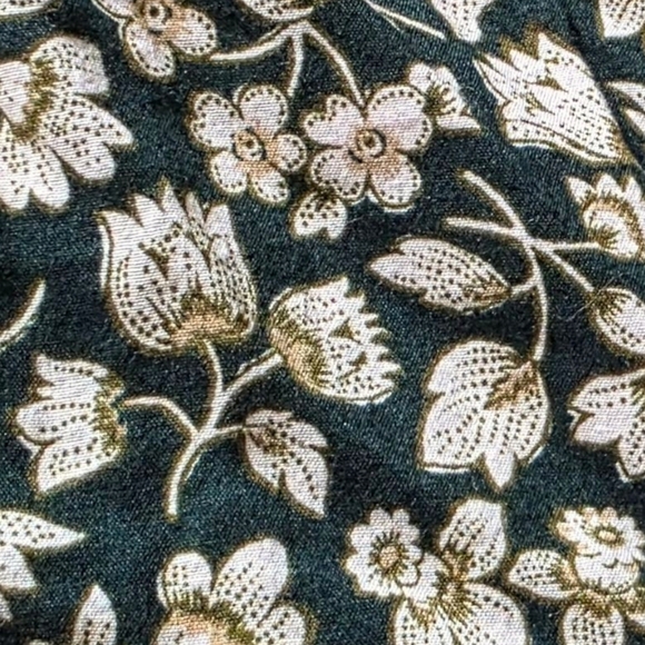 🔥5 FOR $25🔥Old Navy Green Floral Peasant Top, Size Small - Picture 6 of 8